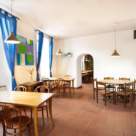 Grado 招待所 Davle