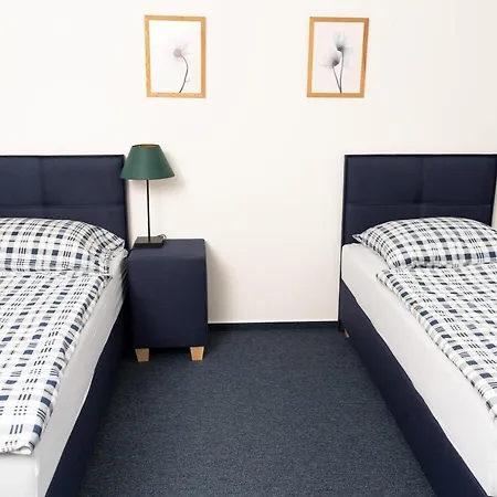 Grado 招待所 Davle